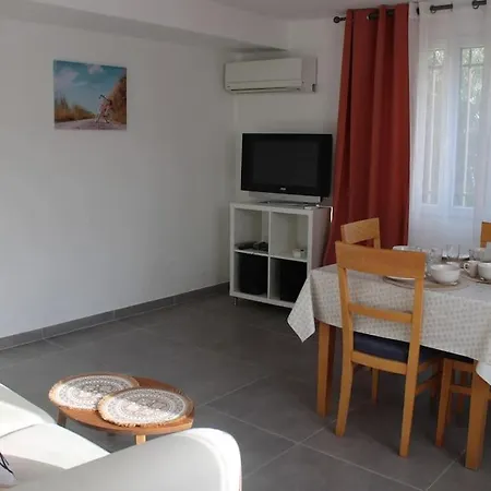 Maison Avec Jardin Privatif A 3km Des Plages Fréjus